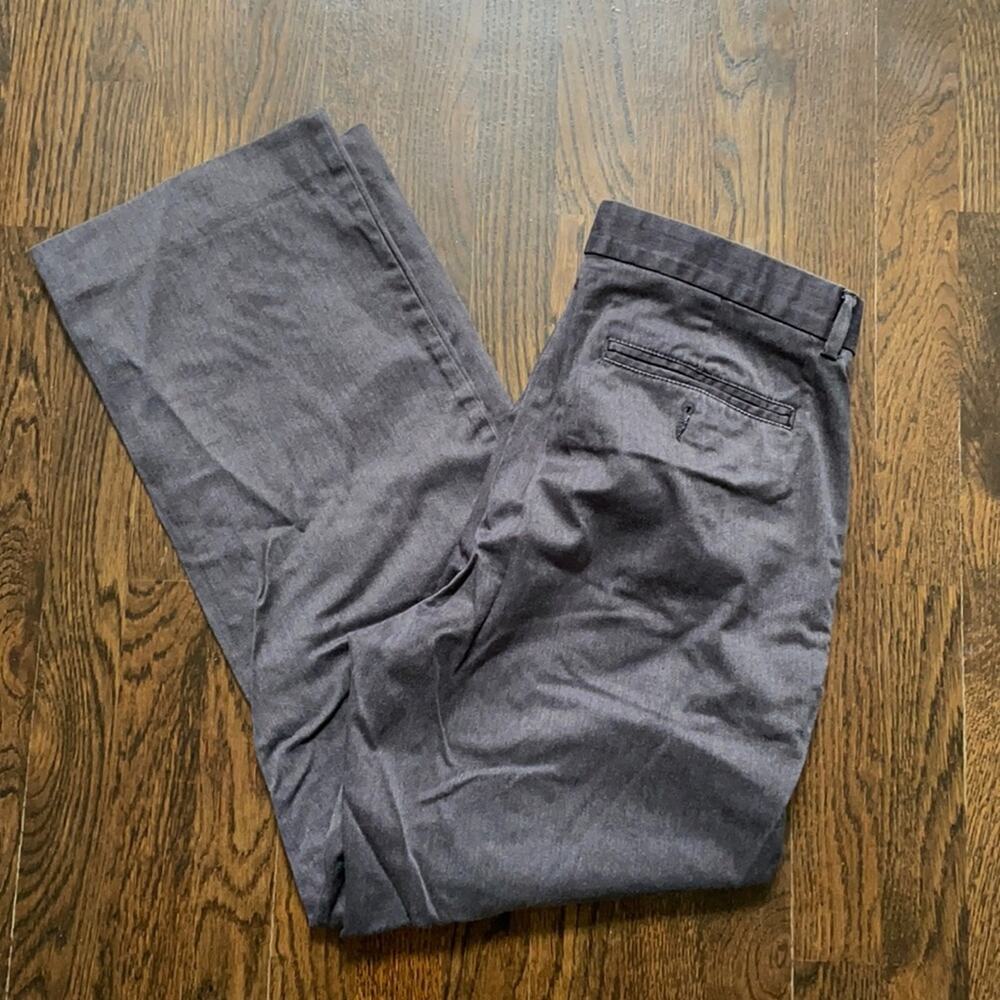 Men's Gap khakis straight fit‎ 34x32